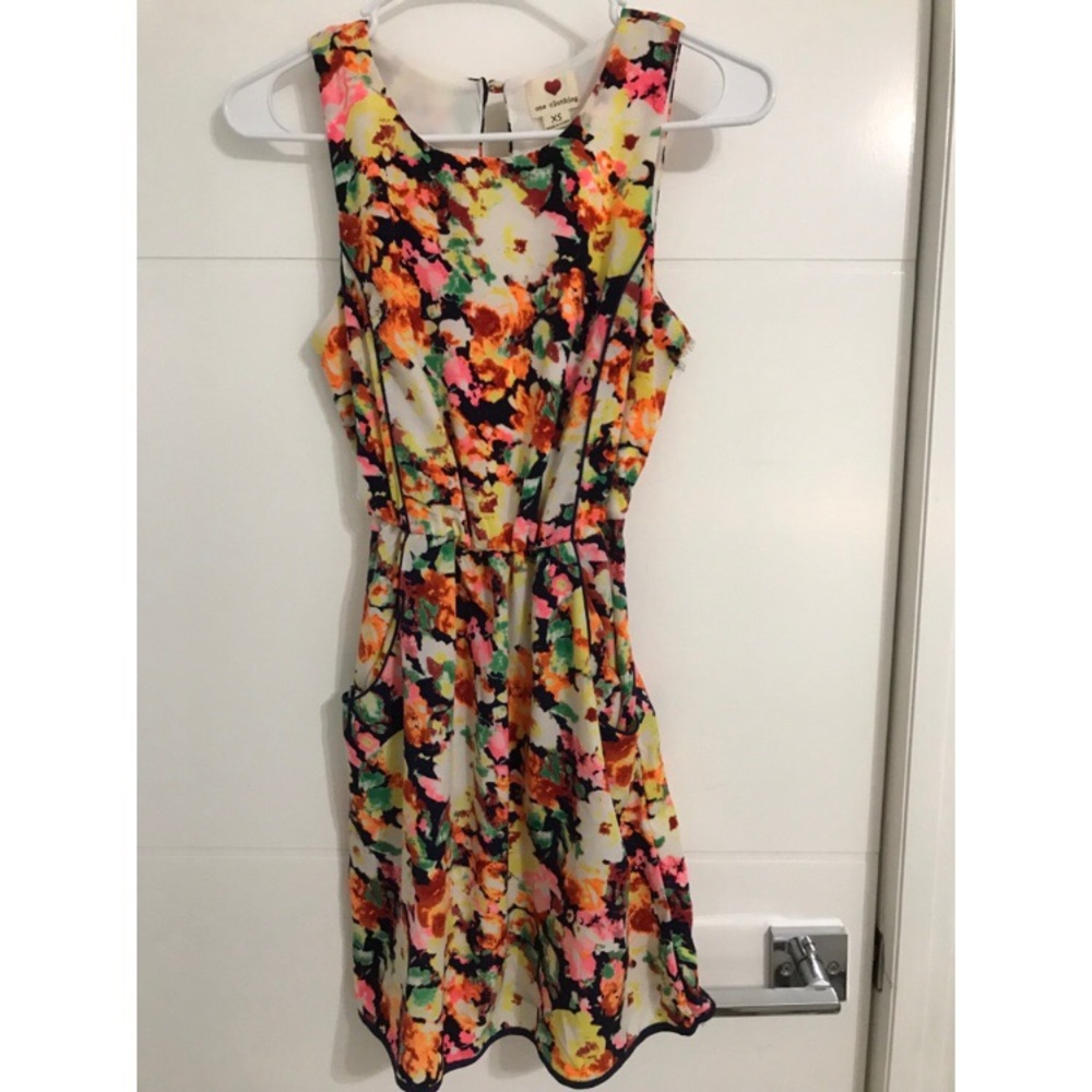 🌻FLORAL SUMMER DRESS🌻
